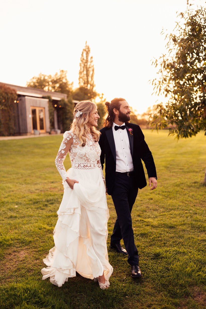 cool bride and groom in boho looks 