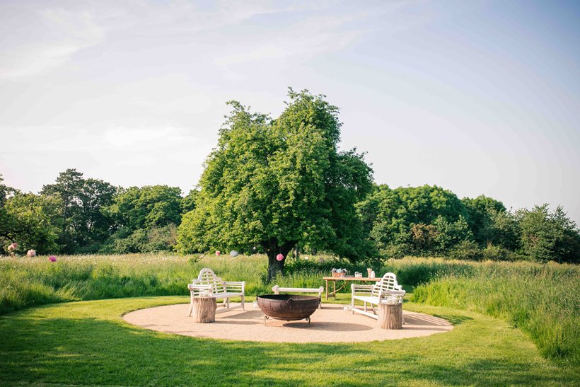 Sunny outdoor wedding at elmore court