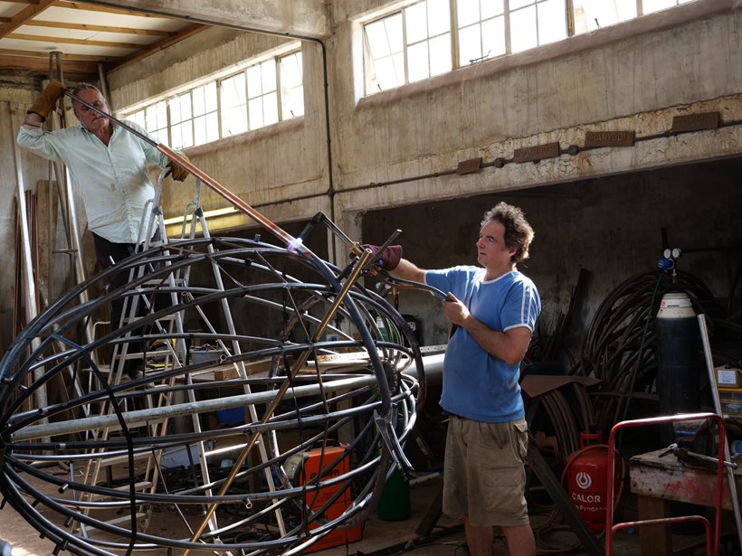 Bespoke copper sculpture for Cotswolds estate with zest for life