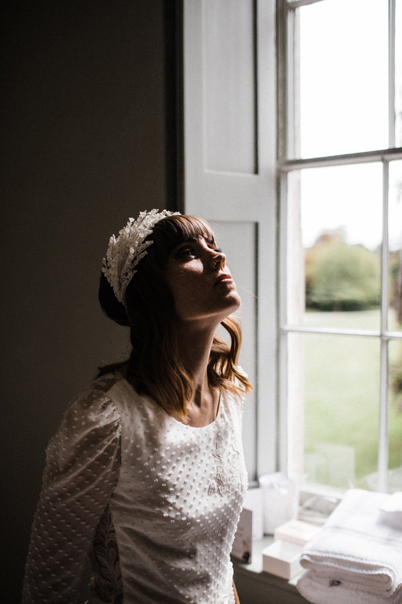 Bridal headpiece with feathers